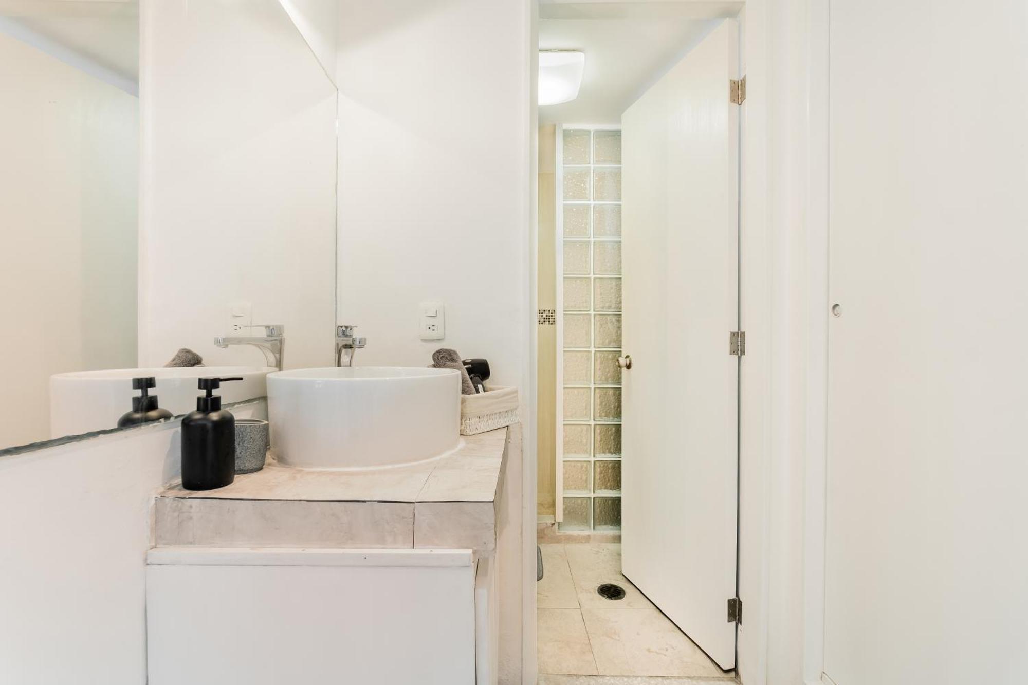 *Turquoise Escape- Beachfront Studio By Casa Paraiso* แคนคูน ภายนอก รูปภาพ