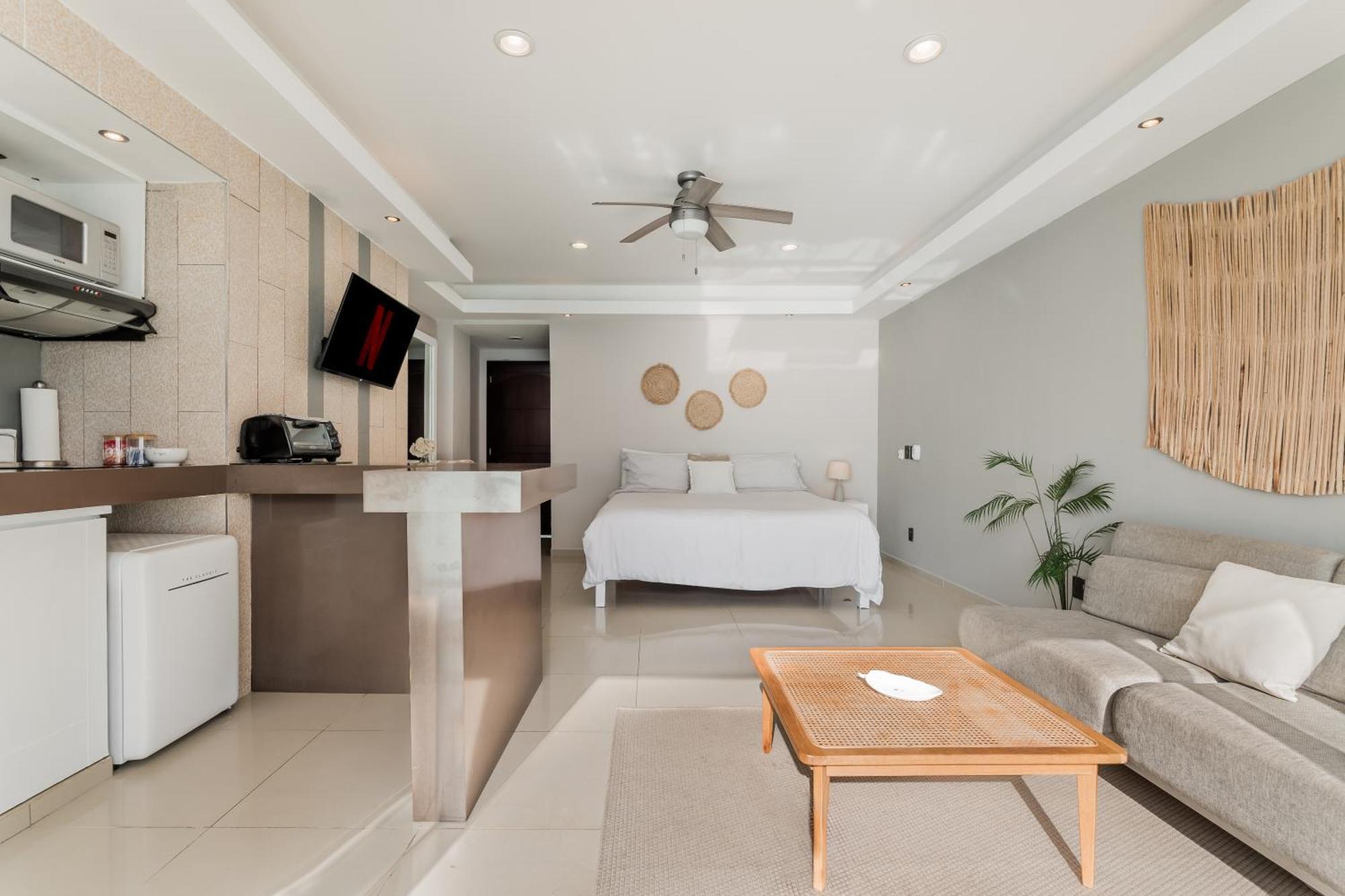 *Turquoise Escape- Beachfront Studio By Casa Paraiso* แคนคูน ภายนอก รูปภาพ